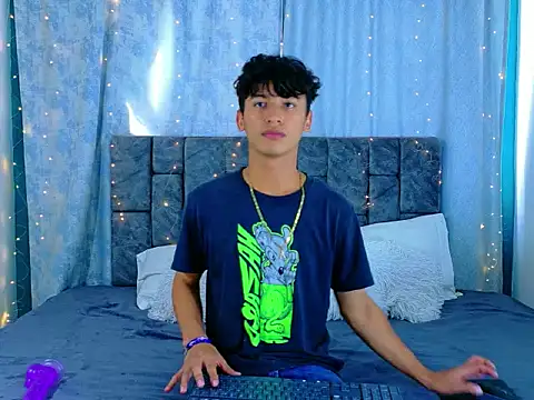 Snapshot of IhanKing chatting on May 30, 2026, 7:33 pm IhanKing online show from May 30, 2026, 7:33 pm