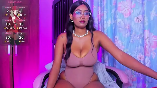 ALISSA SMITH  online show from July 15, 2026, 3:01 am
