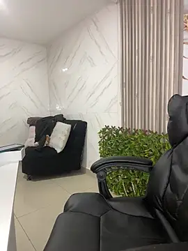 Snapshot of thalia_ec chatting on June 22, 2026, 1:19 pm thalia ec online show from June 22, 2026, 1:19 pm