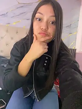 Snapshot of thalia_ec chatting on July 10, 2026, 3:25 pm thalia ec online show from July 10, 2026, 3:25 pm