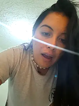 Snapshot of Dakota_lee03 chatting on July 7, 2026, 8:24 pm Dakota lee03 online show from July 7, 2026, 8:24 pm