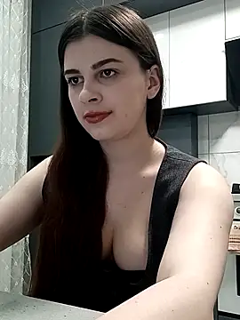 Snapshot of Eveline5038 chatting on May 9, 2026, 11:21 pm Eveline5038 online show from May 9, 2026, 11:21 pm