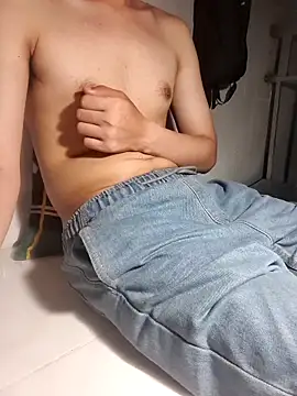 Louis Caoxxx online show from May 14, 2026, 2:57 pm