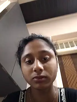 Snapshot of Priya_bby_01 chatting on May 1, 2026, 1:37 pm Priya bby 01 online show from May 1, 2026, 1:37 pm