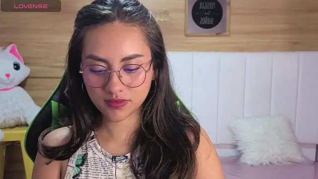 Snapshot of grecia_soler_a chatting on May 9, 2026, 1:05 pm grecia soler a online show from May 9, 2026, 1:05 pm