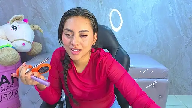 Snapshot of grecia_soler_a chatting on May 19, 2026, 12:55 pm grecia soler a online show from May 19, 2026, 12:55 pm