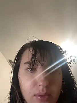 Snapshot of Courtneysinclair chatting on April 14, 2026, 4:13 pm Courtneysinclair online show from April 14, 2026, 4:13 pm