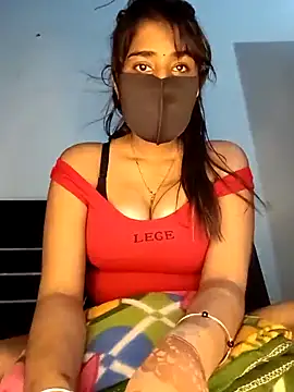 HotShanayaXO online show from April 17, 2026, 2:09 pm