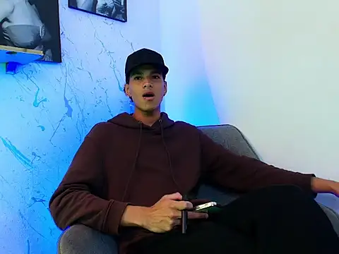 Gabriiel maddox online show from April 16, 2026, 2:40 pm