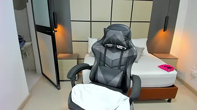 Snapshot of ruby_jimenez18_ chatting on April 18, 2026, 3:21 am ruby jimenez18 online show from April 18, 2026, 3:21 am