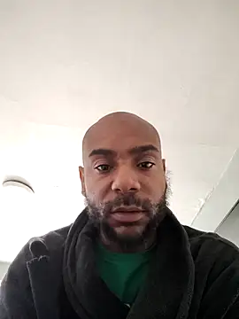 awwbabyyes77 online show from May 5, 2026, 12:02 pm
