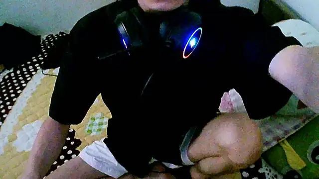Kangc369 online show from April 18, 2026, 4:49 am