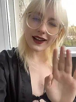 Blondie Picxel   online show from April 27, 2026, 2:31 am