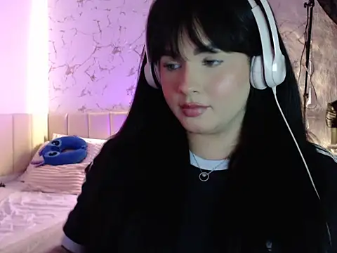 Siennaprivate online show from May 3, 2026, 2:17 am