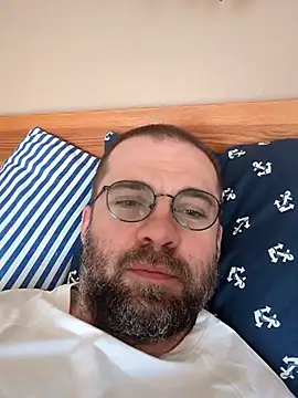 gayboyx77 online show from May 9, 2026, 11:04 am