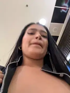 Snapshot of Sara_fun chatting on January 15, 2025, 7:34 pm Sara fun online show from January 15, 2025, 7:34 pm