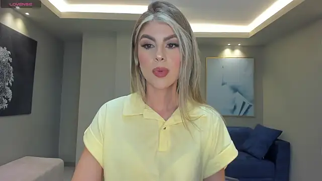 MiaSilvaX online show from May 30, 2026, 11:18 am