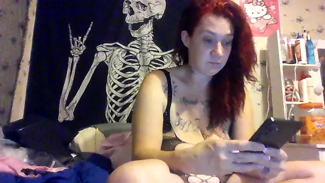 gagqueen2026 online show from May 16, 2026, 3:47 am