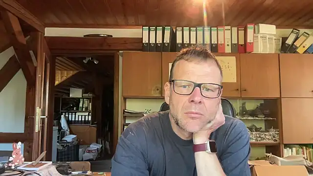 o florian o1 online show from May 18, 2026, 5:13 am