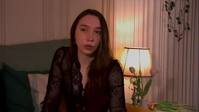 Snapshot of Suzaneey chatting on May 30, 2026, 6:49 pm Suzaneey online show from May 30, 2026, 6:49 pm