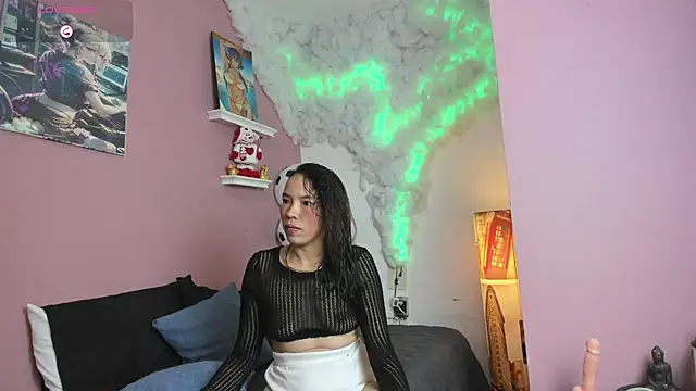 Snapshot of liz_merchan chatting on June 27, 2026, 7:52 pm liz merchan online show from June 27, 2026, 7:52 pm