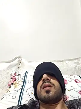 Zamatza online show from April 16, 2026, 1:28 am