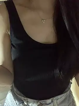Snapshot of Summ_vn chatting on April 28, 2026, 6:51 am Summ vn online show from April 28, 2026, 6:51 am