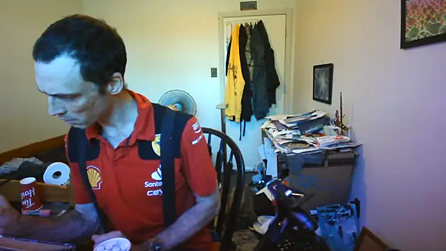Snapshot of JohnnyMoves chatting on August 4, 2026, 10:45 pm JohnnyMoves online show from August 4, 2026, 10:45 pm