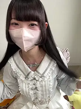 --Reina-- online show from April 28, 2026, 2:10 am