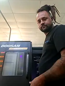 kinkycouplexxxx online show from April 16, 2026, 12:06 pm