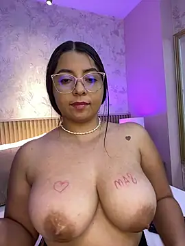 Darcy glow  online show from July 28, 2026, 4:39 pm