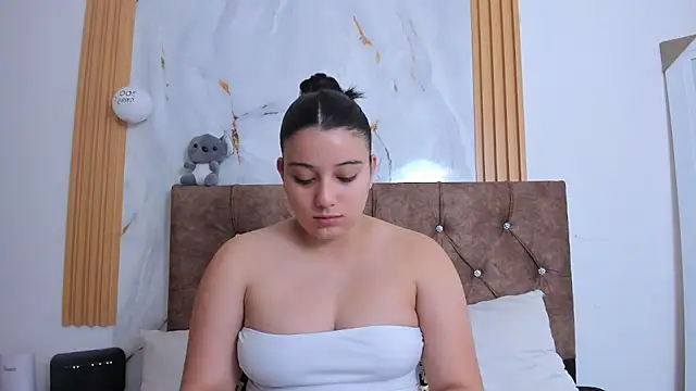 samantha  cruz online show from May 19, 2026, 12:11 pm