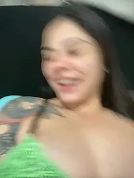 Snapshot of Livia-cortez chatting on May 25, 2026, 12:22 pm Livia-cortez online show from May 25, 2026, 12:22 pm