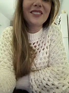 BizcochitoLeila online show from April 24, 2026, 10:01 pm