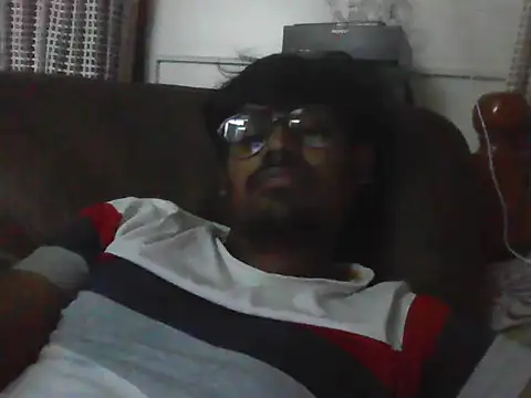 Snapshot of singaram190 chatting on July 6, 2026, 6:32 am singaram190 online show from July 6, 2026, 6:32 am
