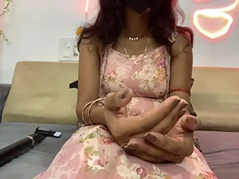 Snapshot of miss__sonam chatting on June 2, 2026, 3:47 pm miss sonam online show from June 2, 2026, 3:47 pm
