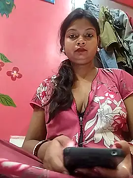 Snapshot of Simupaul001 chatting on May 27, 2026, 9:45 pm Simupaul001 online show from May 27, 2026, 9:45 pm