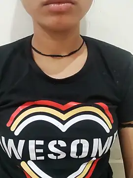 Snapshot of Kamini_rani chatting on May 26, 2026, 12:45 pm Kamini rani online show from May 26, 2026, 12:45 pm