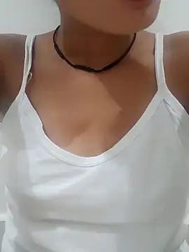 Snapshot of Kamini_rani chatting on June 1, 2026, 6:53 pm Kamini rani online show from June 1, 2026, 6:53 pm
