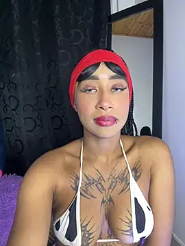Snapshot of Zaabrina_20 chatting on June 14, 2026, 2:46 am Zaabrina 20 online show from June 14, 2026, 2:46 am