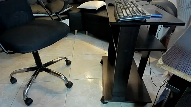 Snapshot of fernanda_mp2 chatting on July 11, 2026, 2:42 pm fernanda mp2 online show from July 11, 2026, 2:42 pm