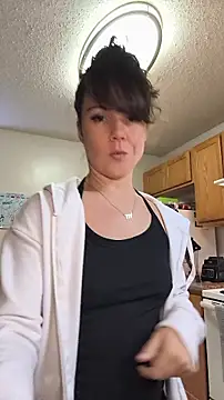 BaileyMFox online show from June 8, 2026, 10:43 pm