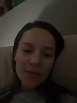 Abelhinhaa98 online show from April 22, 2026, 4:19 pm