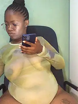 TheEmpressLushXO online show from April 18, 2026, 5:50 pm