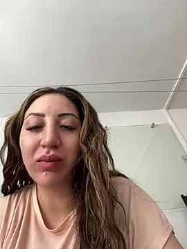 Snapshot of Nilay-Versaut chatting on July 1, 2026, 11:01 am Nilay-Versaut online show from July 1, 2026, 11:01 am