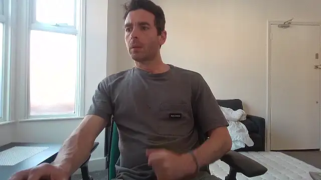 frenchbdmaninlondon online show from May 26, 2026, 10:55 am