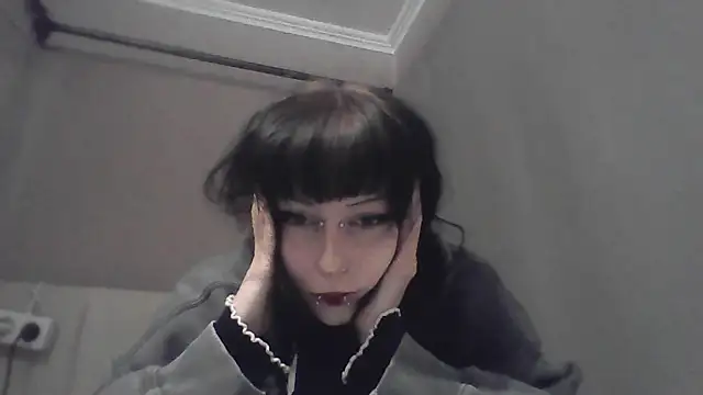 Snapshot of ChargedReign chatting on April 25, 2026, 1:41 pm ChargedReign online show from April 25, 2026, 1:41 pm