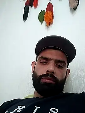 Snapshot of Barbas44420 chatting on May 4, 2026, 11:01 pm Barbas44420 online show from May 4, 2026, 11:01 pm