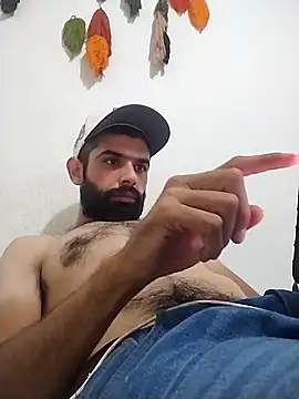 Snapshot of Barbas44420 chatting on May 14, 2026, 12:39 am Barbas44420 online show from May 14, 2026, 12:39 am