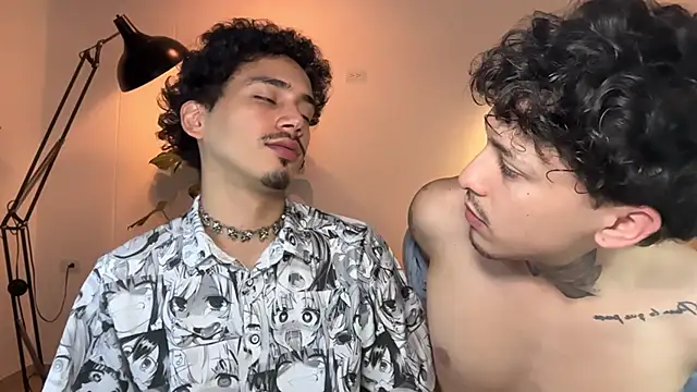 Snapshot of Noah_and_Steven chatting on May 19, 2026, 3:40 pm Noah and Steven online show from May 19, 2026, 3:40 pm